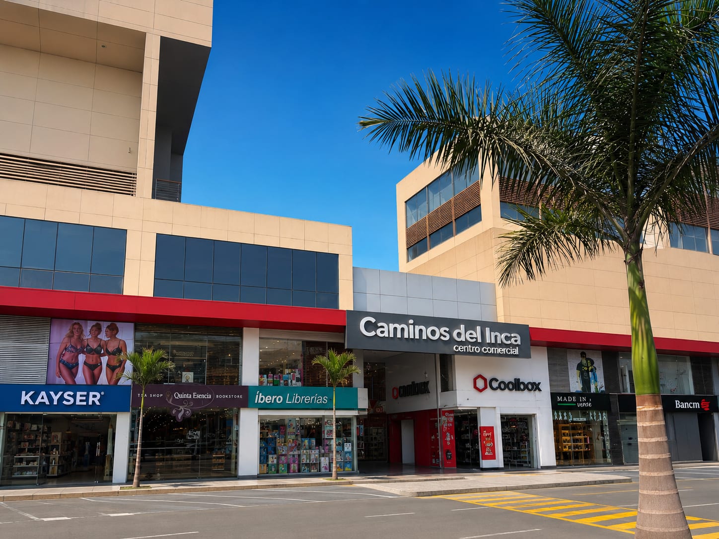 Fachada del Centro Comercial Caminos del Inca